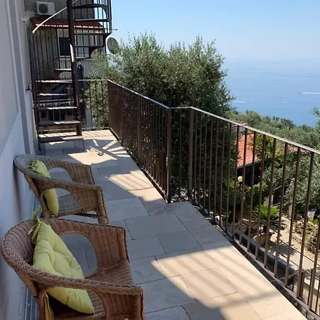 Casa Della Vecchina Up Massa Lubrense